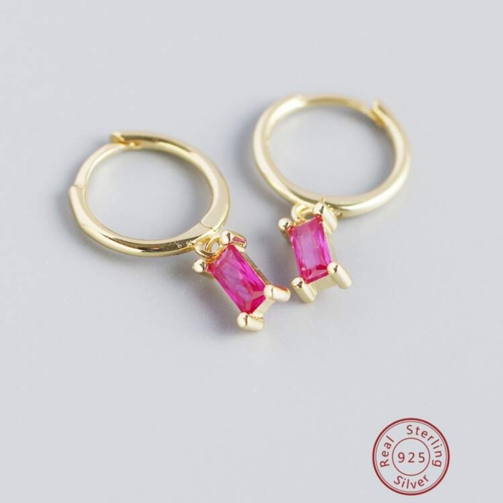 Sterling Silver and CZ women's Earrings 😍